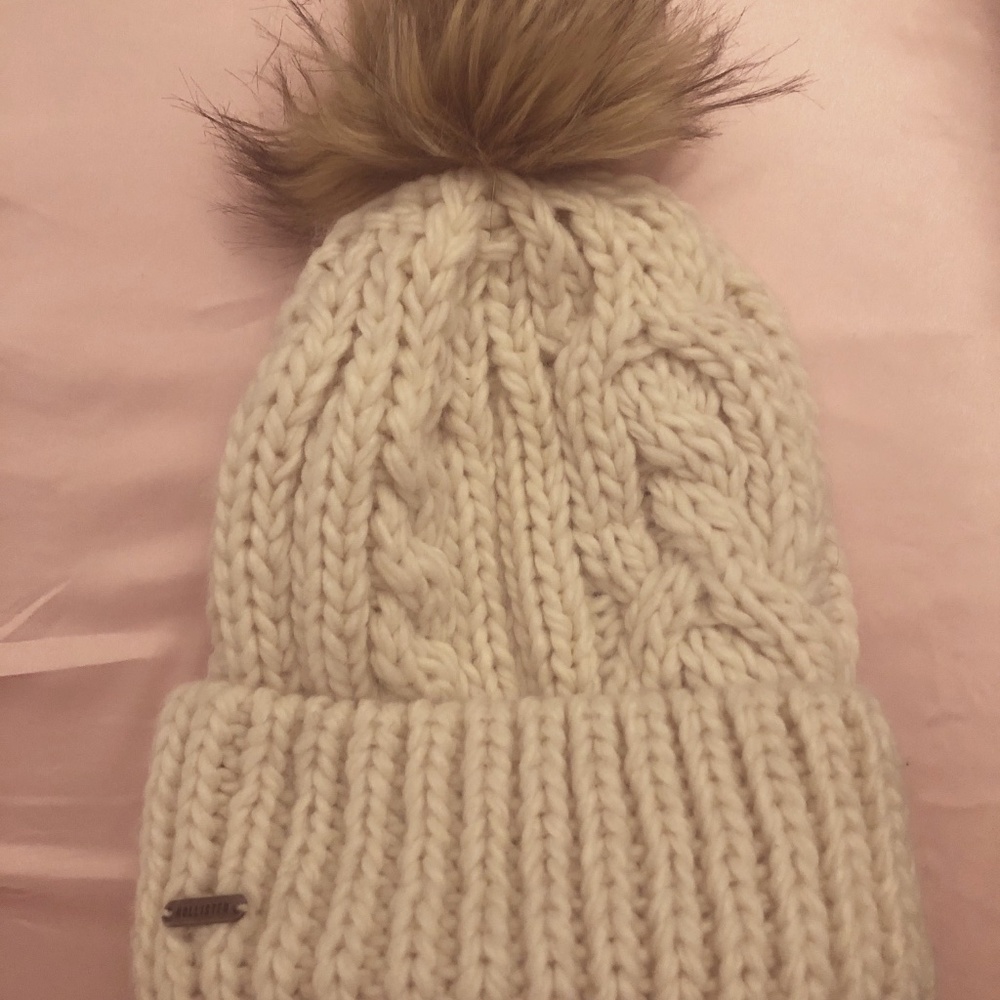 Hollister Pom Knit Beanie